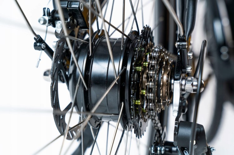 Rower-elektryczny-NEON-RAYA-rama-18-cali-TOKYO-BLACK (4).jpg