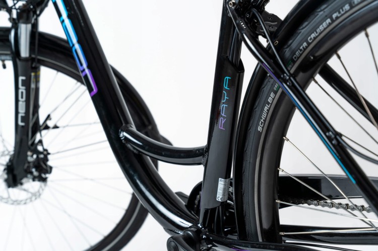 Rower-elektryczny-NEON-RAYA-rama-18-cali-TOKYO-BLACK (8).jpg