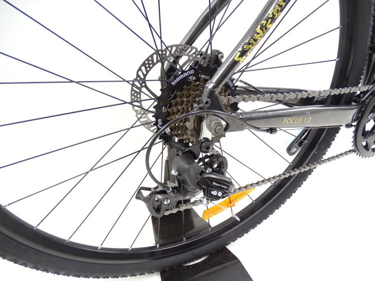 2018-rower-gravel-storm-focus-1-0-560mm-grafit-zloty-2.jpg