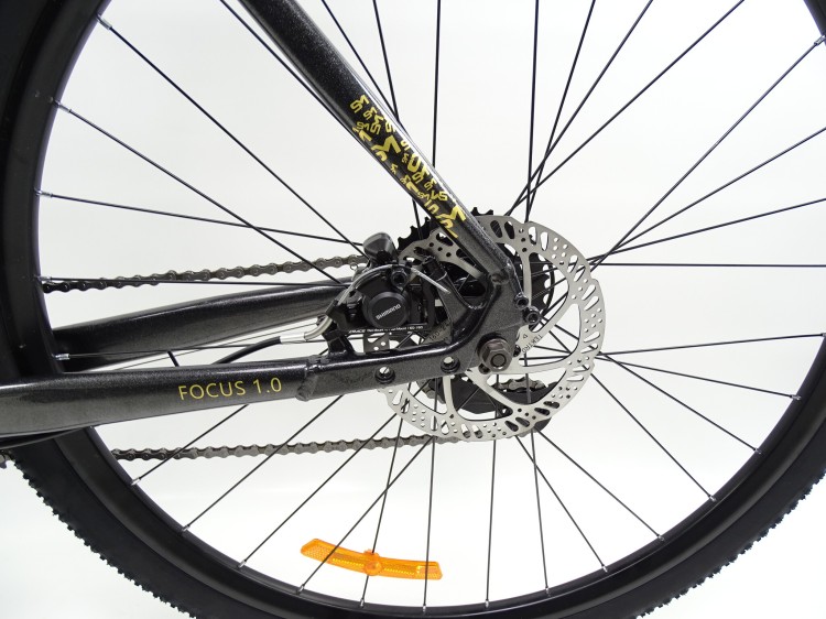 2018-rower-gravel-storm-focus-1-0-560mm-grafit-zloty-11.jpg