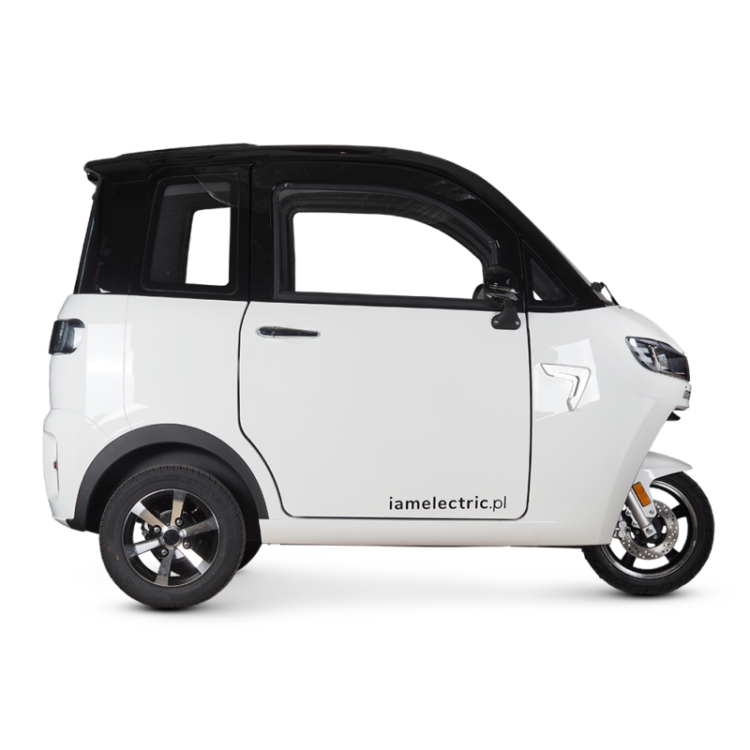 skuter-elektryczny-iamelectric-Ariel-bialy-3-kopia-800x800.png