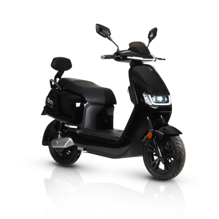 motocykl-elektryczny-iamelectric-robo-s-black-5-1000x1000-kopia-2-800x800.png