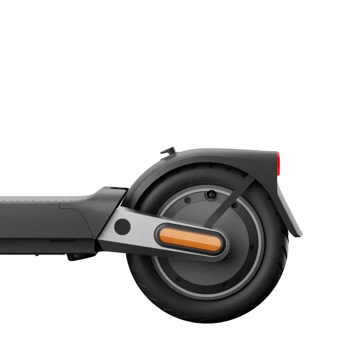 hulajnoga-elektryczna-xiaomi-electric-scooter-5-pro (8).jpg